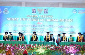 UDA dan APP Darma Agung Wisuda 1.153 Mahasiswa Pascasarjana, Sarjana dan Ahli Madya