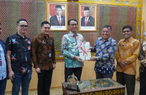 Pemkab OKI Terima 16 Sertifikat Aset Daerah