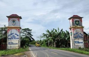 Banyak Coretan, Gapura Perbatasan Sumsel-Lampung Terkesan Jorok dan Tak Terawat