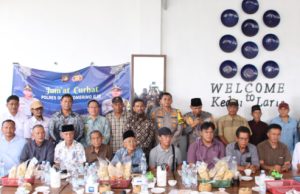 Polres OKI Gelar Jumat Curhat, Bahas Sengketa Lahan Antara Warga Sungai Sodong dengan PT SWA