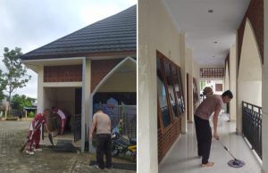 Jelang Hari Bhayangkara, Polsek SP Padang Bersihkan Masjid