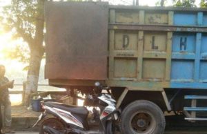 Warga SP Padang Tewas di TKP Usai Tabrak Truk Sampah Milik DLH OKI