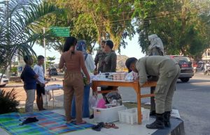 Pedagang Liar di Trotoar dan Badan Jalan Kota Koba Dirazia Satpol PP