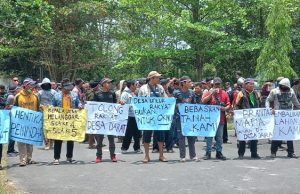 Tanah Rakyat Diduga Dicaplok Perusahaan, Ratusan Warga Desa Darat Geruduk Kantor Pemkab OKI