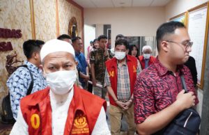 Kejati Sumsel Serahkan Enam Tersangka Korupsi Tambang ke JPU Kejaksaan Negeri Lahat