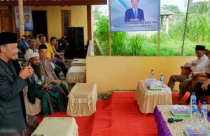 Ishak Mekki Dengarkan Keluhan Warga Lempuing Soal Jalan Rusak