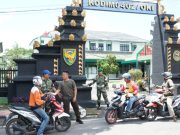 Kodim 0402/OKI Gelar Aksi Sosial, Bagikan Nasi Kotak di Hari Jumat Berkah
