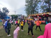 Semarak HUT Bhayangkara, Warga Antusias Ikuti Jalan Sehat dan Senam Bersama Polsek Tulung Selapan