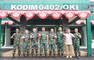 Jalin Silaturahmi, Danbrigif 8/GC Kunjungi Kodim 0402/OKI-OI