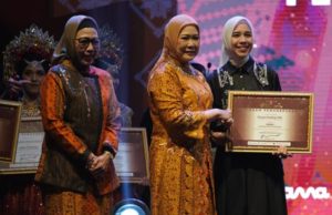 Stand Kabupaten OKI Tampil Memukau, Raih Juara 1 di Swarna Songket Nusantara 2025