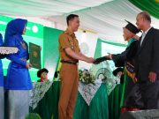 Bupati OKI Apresiasi Wisudawan UNISKI, Janjikan Beasiswa Bagi Mahasiswa Berprestasi