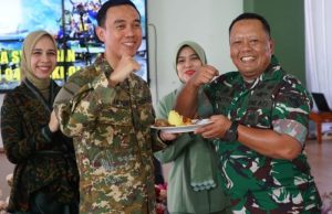Pakai Seragam Komcad, Bupati OKI Tunjukkan Solidaritas TNI dan Masyarakat