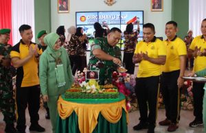 Kapolres OKI Beri Kejutan HUT TNI ke-80 di Makodim 0402/OKI