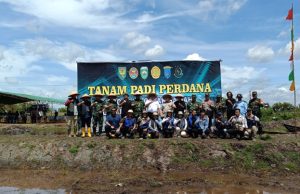 Teknologi Pertanian Masuk OKI, Uji Coba Penanaman Benih Padi Perdana Menggunakan Drone