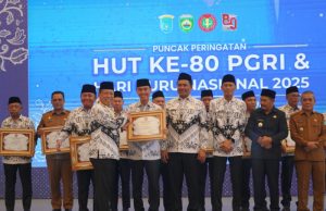 OKI Sambut 3.000 Guru se-Sumsel dalam Puncak HUT PGRI dan HGN