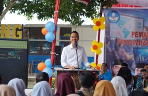 951 Sekolah di OKI Beralih ke Digital, Smart Board dan Internet Satelit Jangkau Pelosok