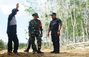 Dandim dan Wabup OKI Pastikan Progres TMMD Pembukaan Jalan Berjalan Optimal