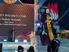 Hj. Nafisah Wahyudi Tampil Memukau di Fashion Show Wastra Sumsel 2026