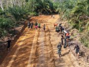 Semangat Tanpa Henti, Hari ke-10 Satgas TMMD Kodim 0402/OKI Genjot Pembukaan Jalan