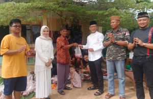 Semangat Idul Adha, LSM Gempita Muba dan Mitra Tebar Kepedulian Lewat Pembagian Daging Kurban