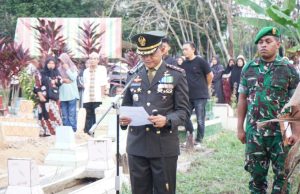 Dandim 0402/OKI-OI Pimpin Upacara Pemakaman Militer Almarhum Kopda Robi Angriawan